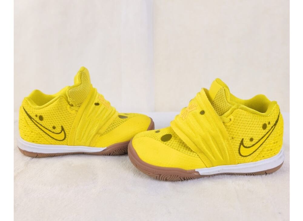 Kyrie 5 SPSP Sponge Bob yellow sneakers Size 7c Toddler shoes Sneakerhead